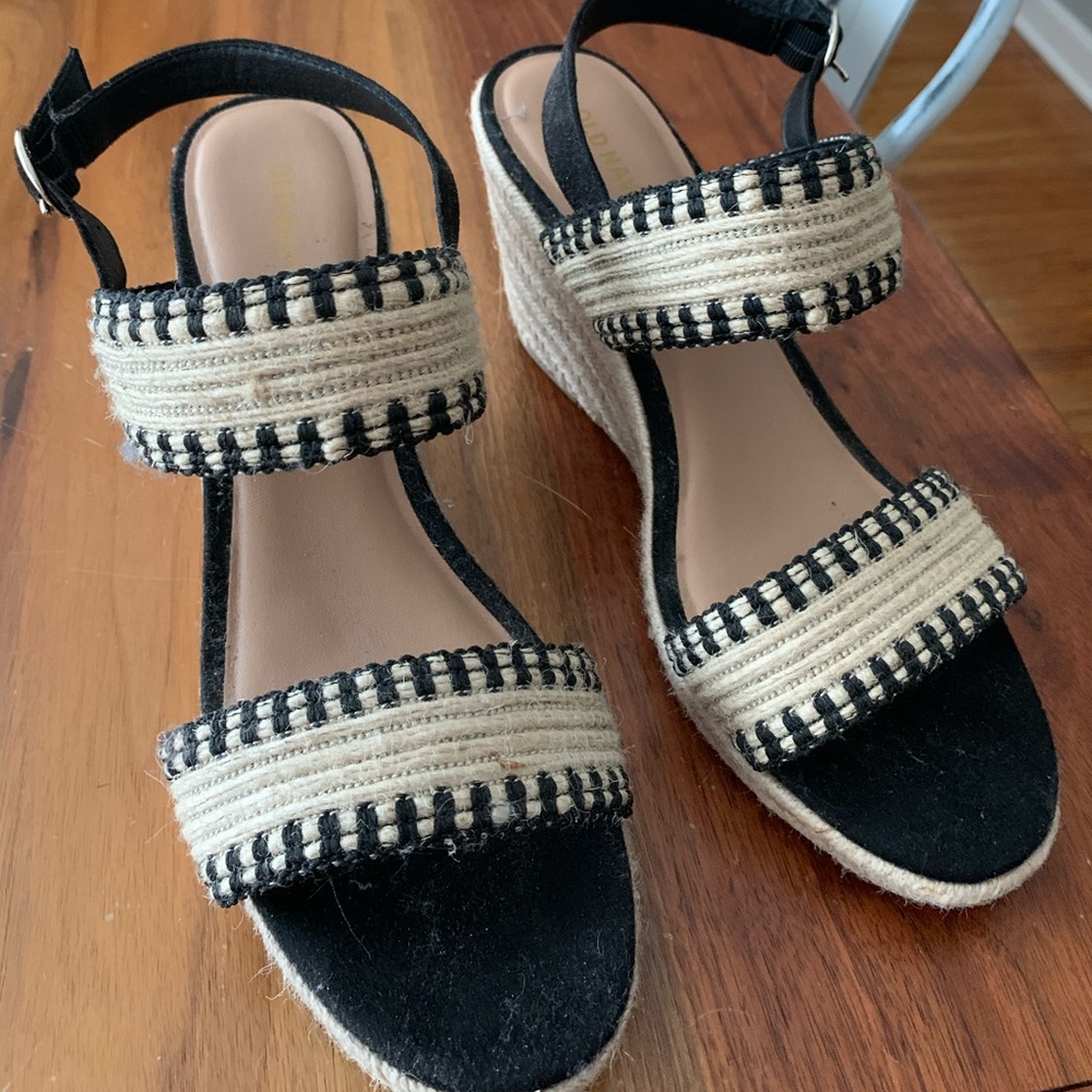 Super cute black and braided sandals